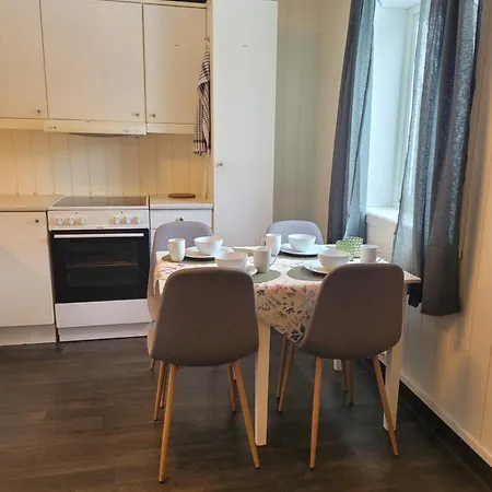 The House On Of The Hill In Privatunterkunft Bodø
